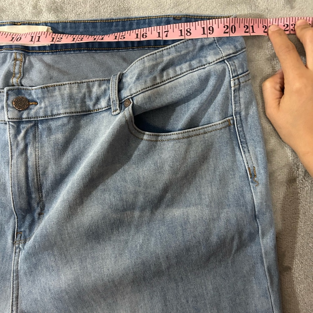 Soft surroundings ultimate denim wide leg jeans - Picture 5 of 9